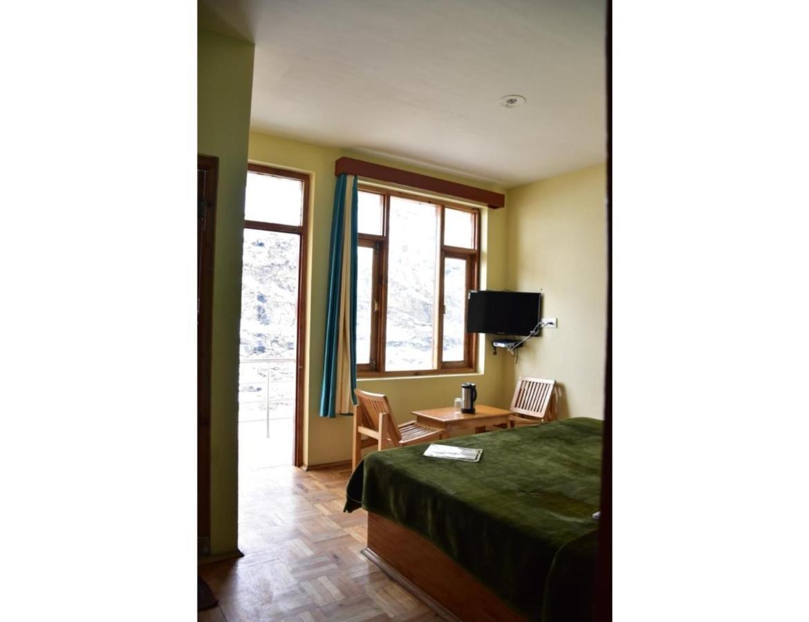 Hotel Peak View, Lahaul Sissu Dış mekan fotoğraf
