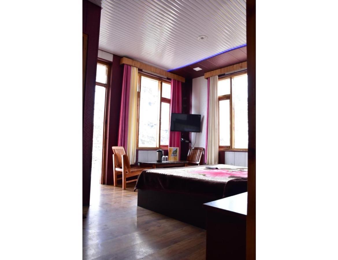 Hotel Peak View, Lahaul Sissu Dış mekan fotoğraf