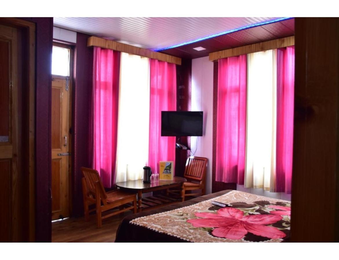 Hotel Peak View, Lahaul Sissu Dış mekan fotoğraf