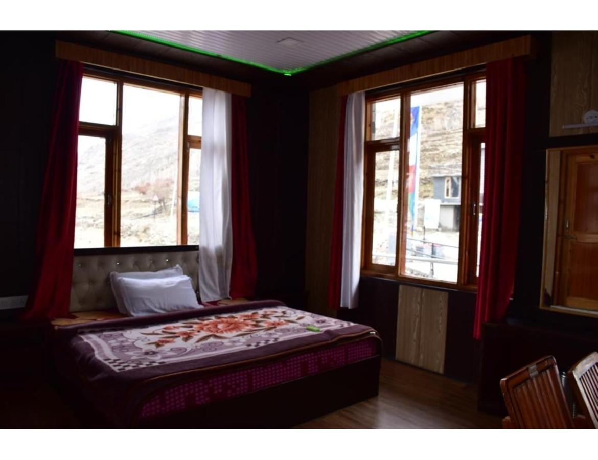 Hotel Peak View, Lahaul Sissu Dış mekan fotoğraf