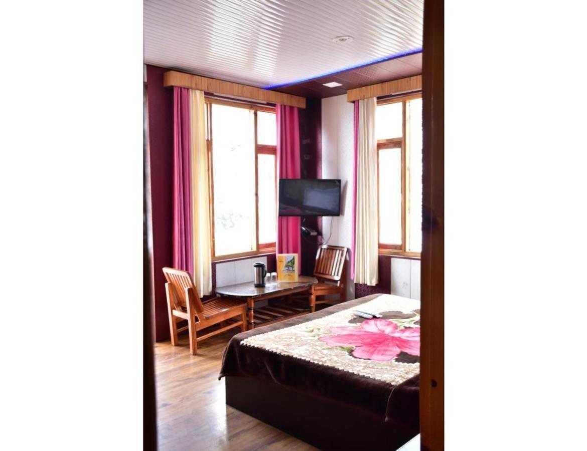 Hotel Peak View, Lahaul Sissu Dış mekan fotoğraf